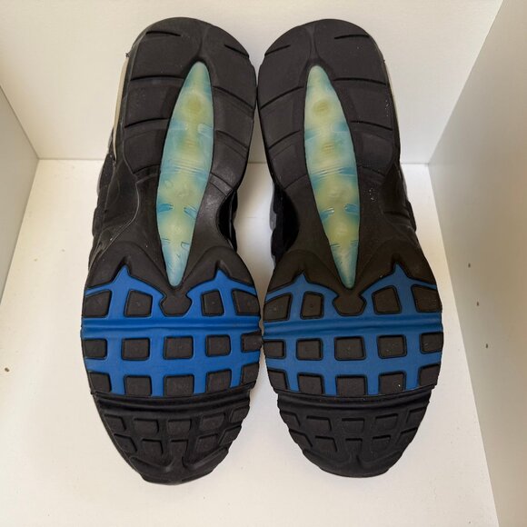 NEW - Nike Air Max 95 size 9.5-10 brand new 2011 Blue Spark used - Picture 3 of 3